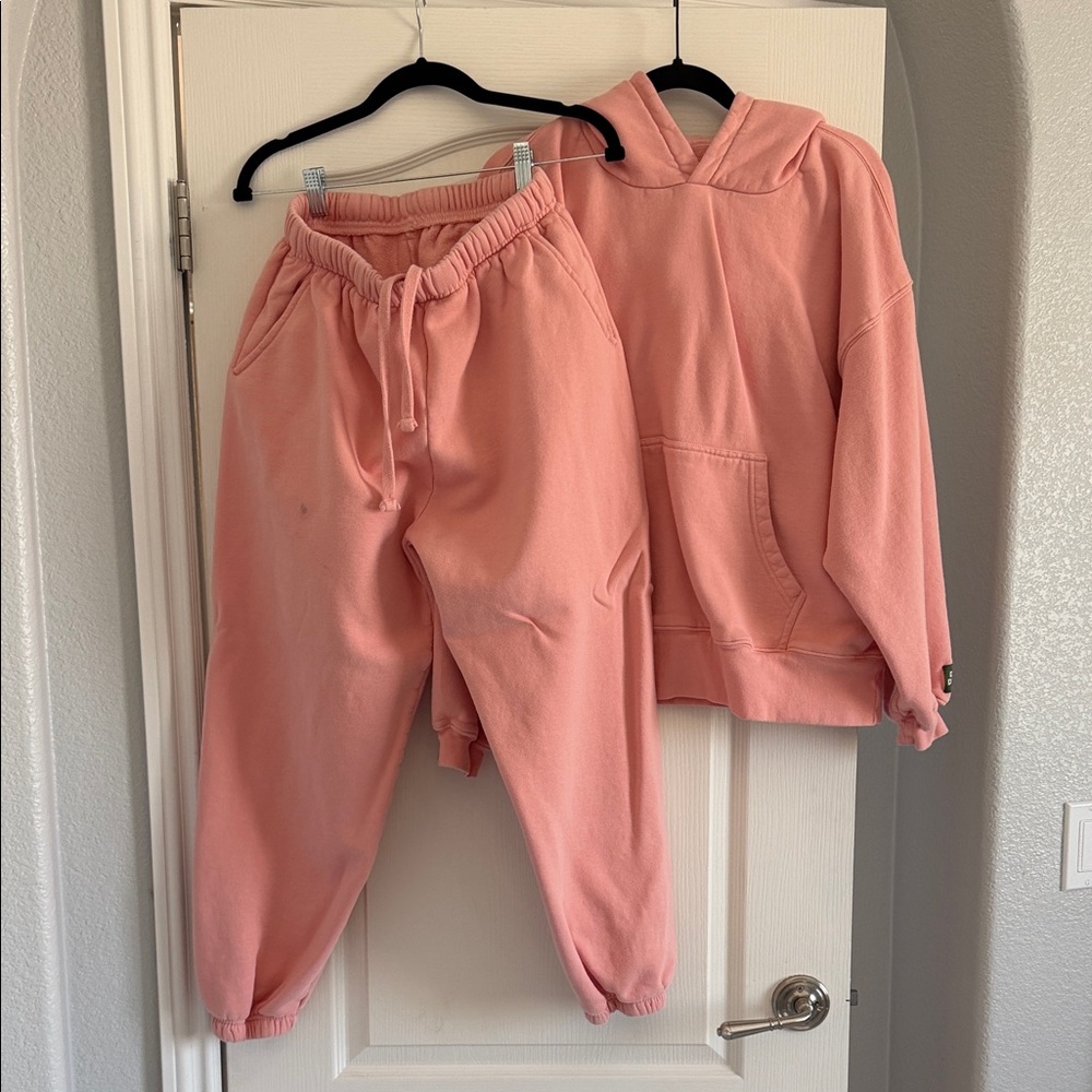 Daily Drills!!! M/L Cozy Pink Hoodie & Jogger Set